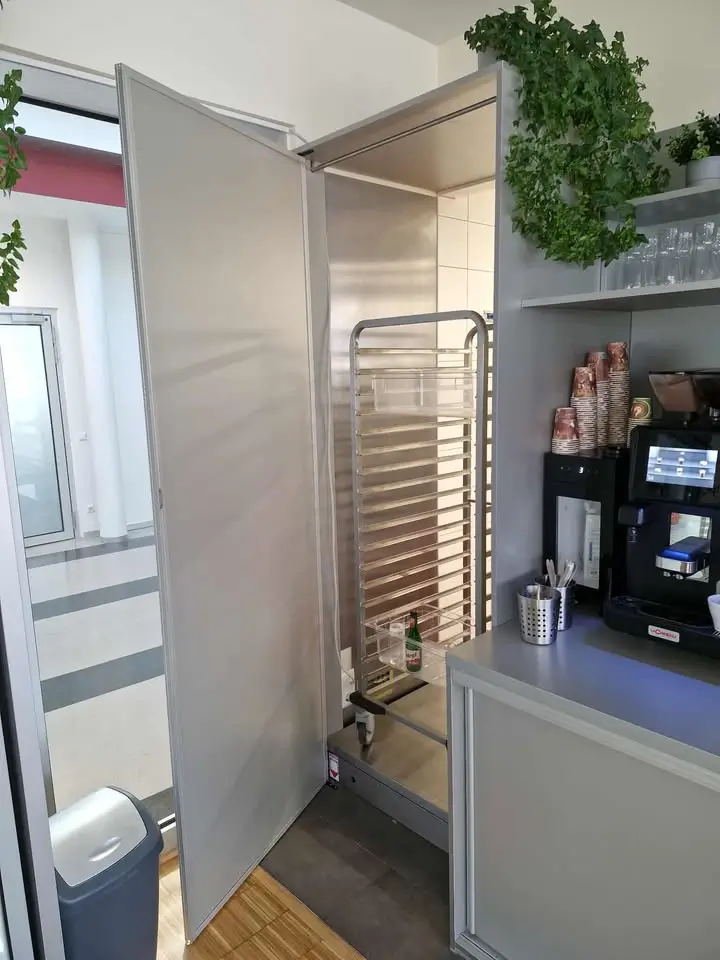 Reštaurácie, bary a hotely